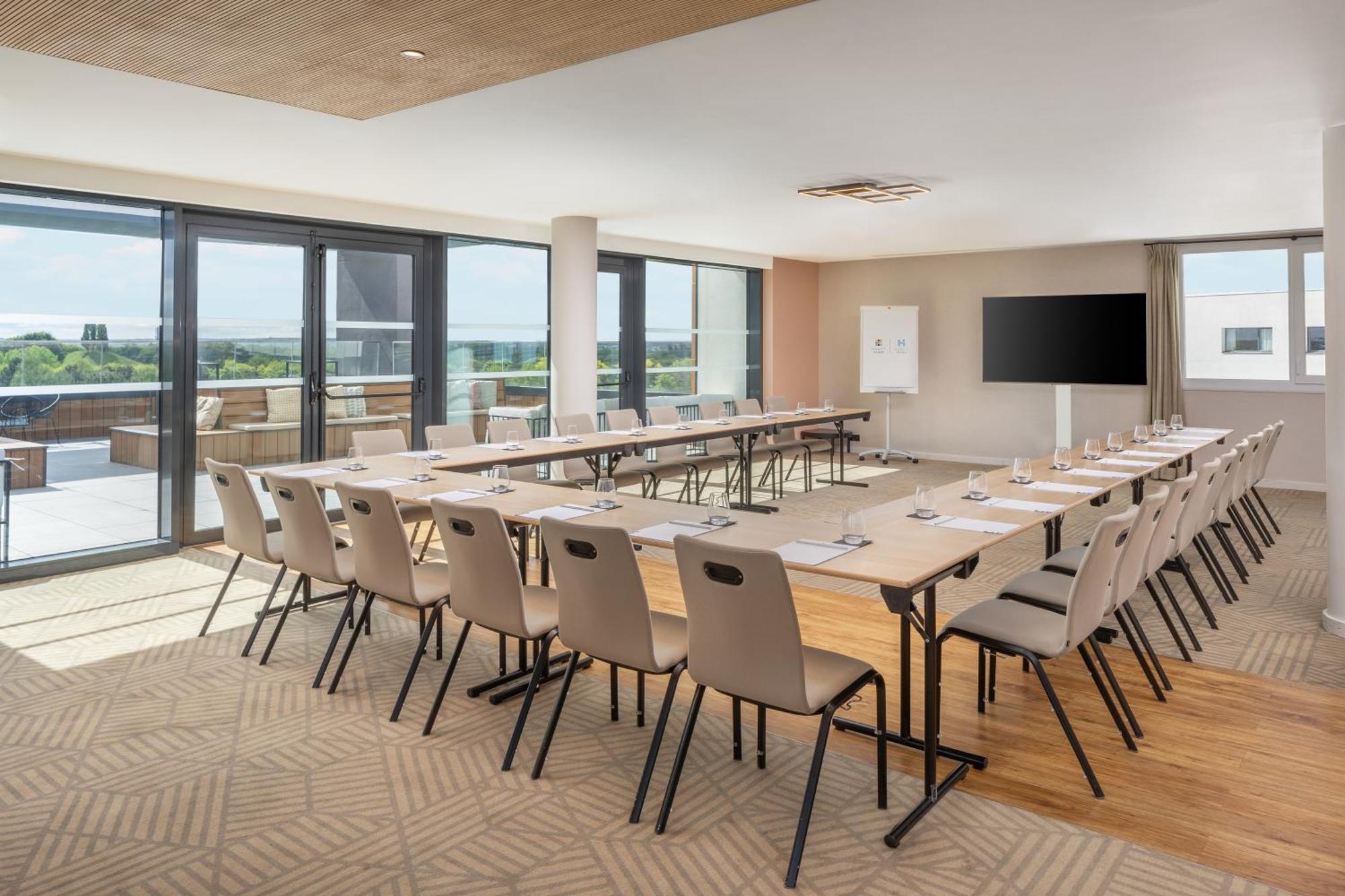 Hyatt Place Paris Charles De Gaulle Airport Hotel